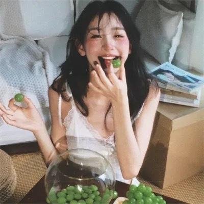 搭秋千的人